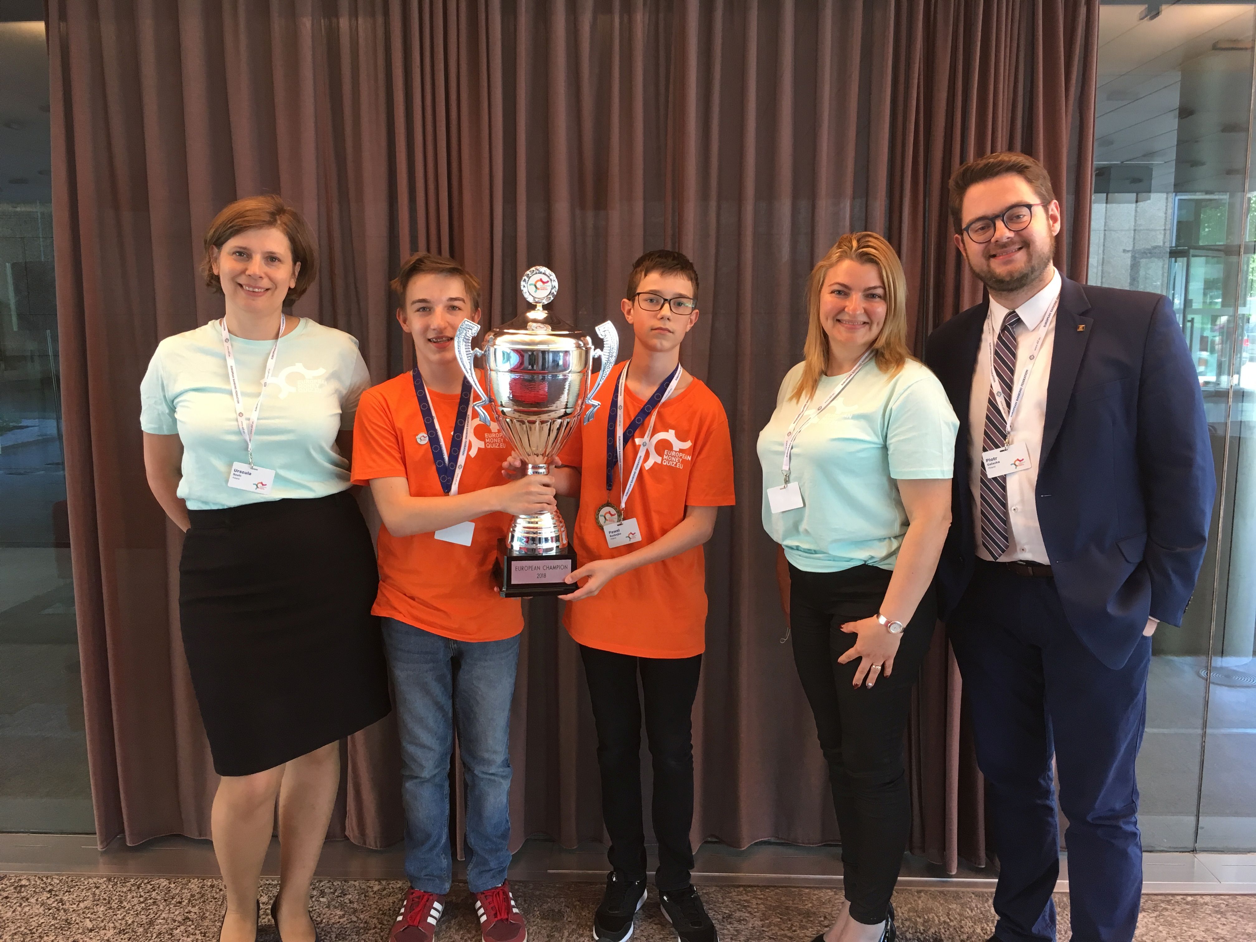 Młodzi Polacy zwycięzcami Europejskiego Quizu Finansowego. - zdjęcie 1