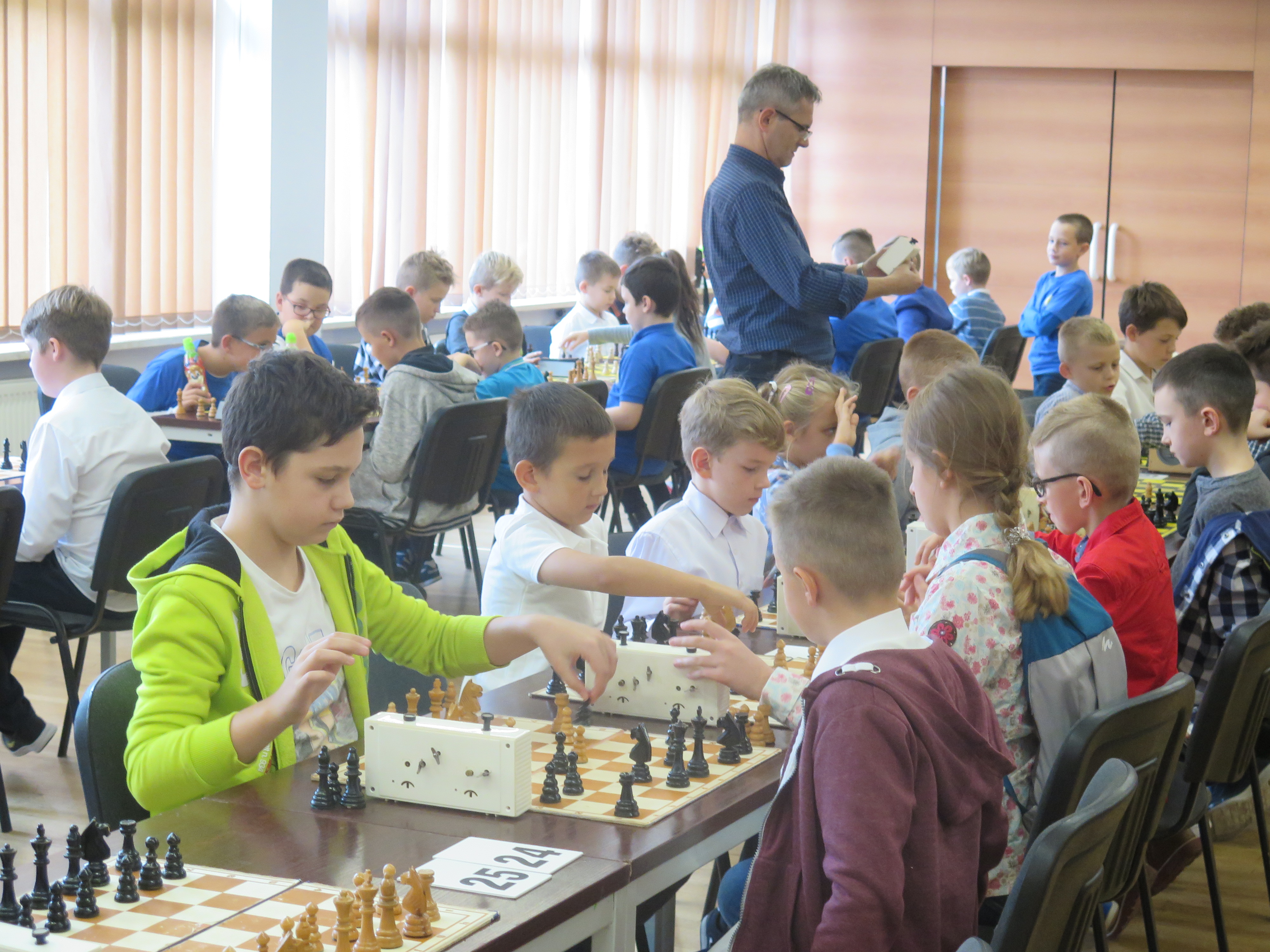 Turniej szachowy "Cztery Pory Roku – Jesień 2018". - zdjęcie 3